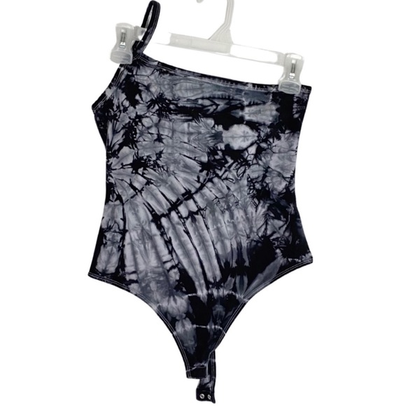 Worn Twice! LOVERS + FRIENDS Bodysuit - Picture 7 of 7